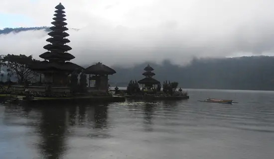 essential bedugul beratan lake tour packages service